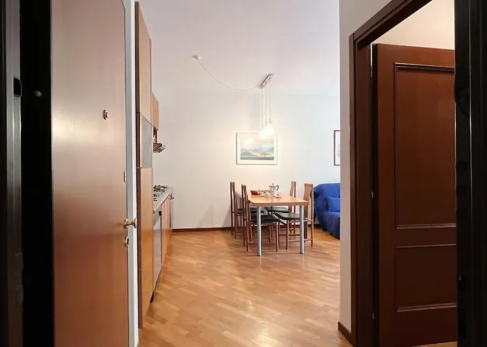 Apartment La Piazzetta - Affitti Brevi Italia Lecco